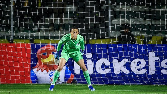 Marchesín, do Grêmio, tem um pênalti defendido a cada oito na carreira; veja números e vídeos