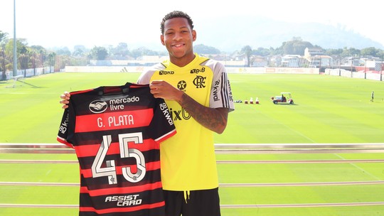 Plata está regularizado como quarto reforço e já pode estrear - Foto: (Gilvan de Souza / Flamengo)