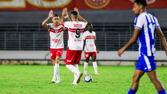 Gegê quebra sequência sem gols do CRB e lamenta fase ruim da equipe: "Fizemos um bom jogo" - Foto: (Ailton Cruz)